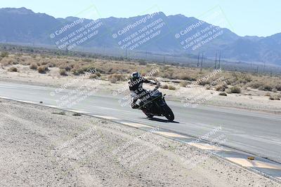 media/Dec-01-2025-Moto Forza (Mon) [[2daa91e15f]]/3-Beginner Group/Session 3 (Turn 16 Inside)/